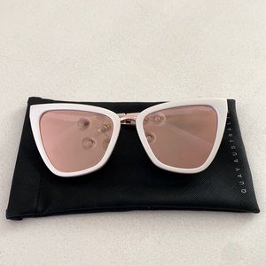 Quay sunglasses. BRAND NEW. Never worn. Prefect condition.